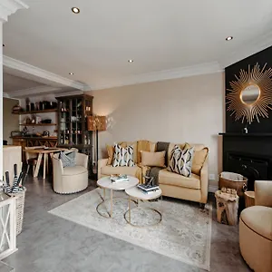 Cape Finest Located In De Waterkant 4*, Cape Town South Africa